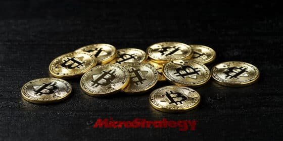 MicroStrategy vende bitcoin por primera vez, pero aumenta su fondo en BTC